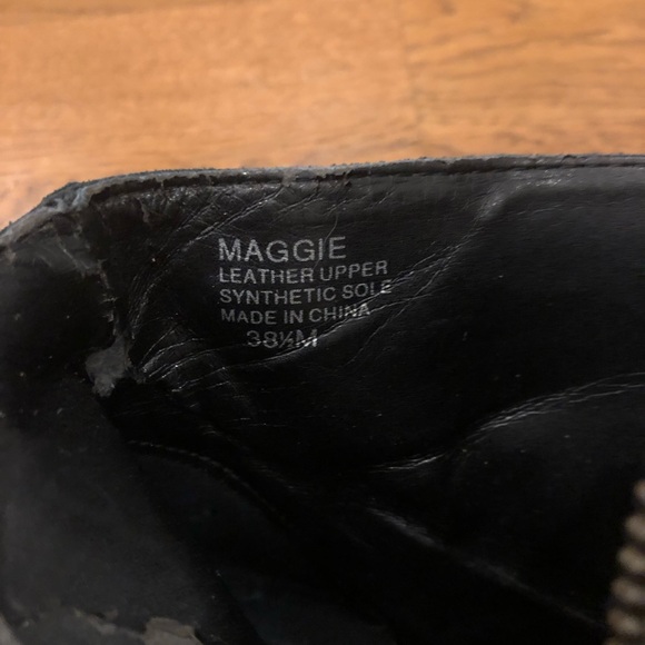 Rebel Luxury Booties - Picture 5 of 9